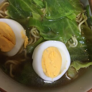 春キャベツとゆで卵の醤油ラーメン(^^)